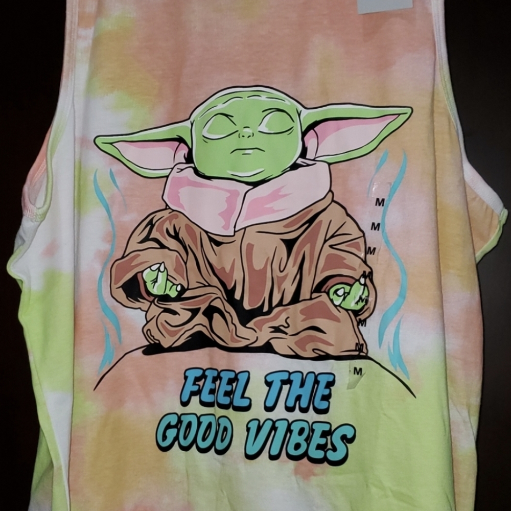 Mens tank top Sz:Medium star wars mandalorian NWT NEW WITH TAGS